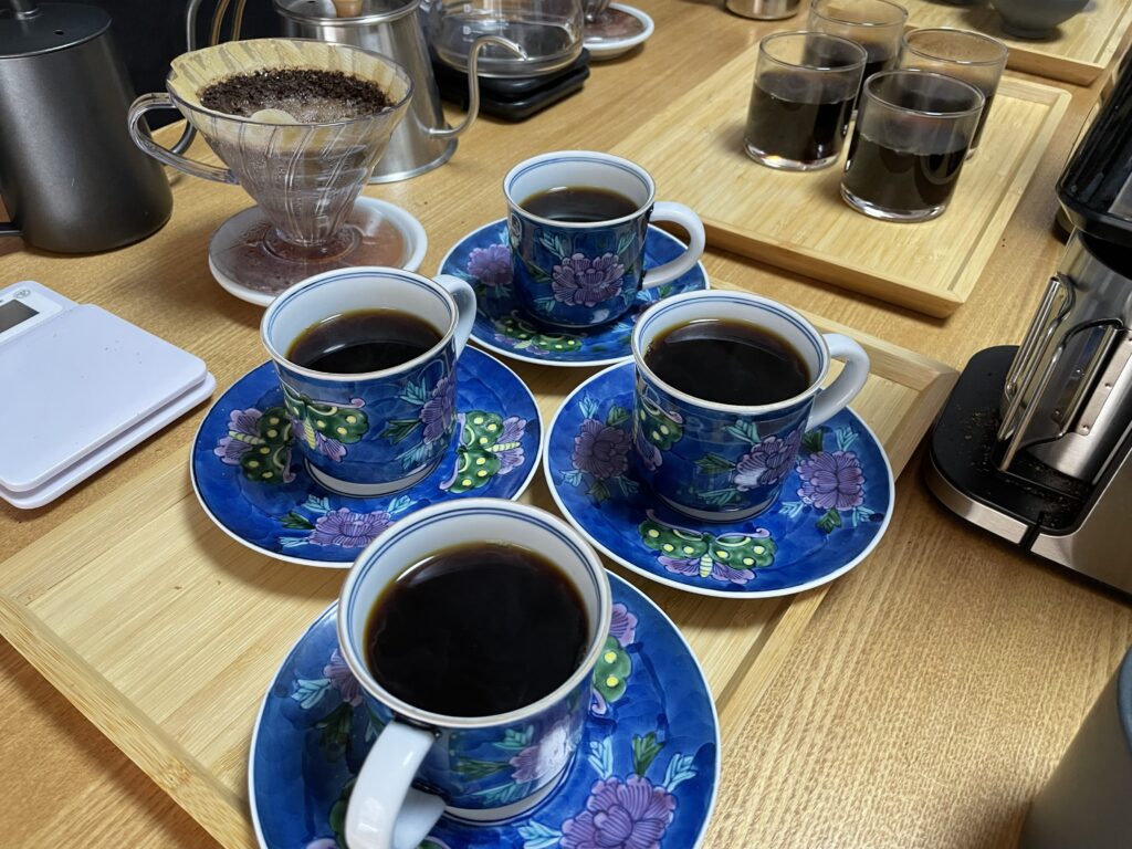 4杯の珈琲